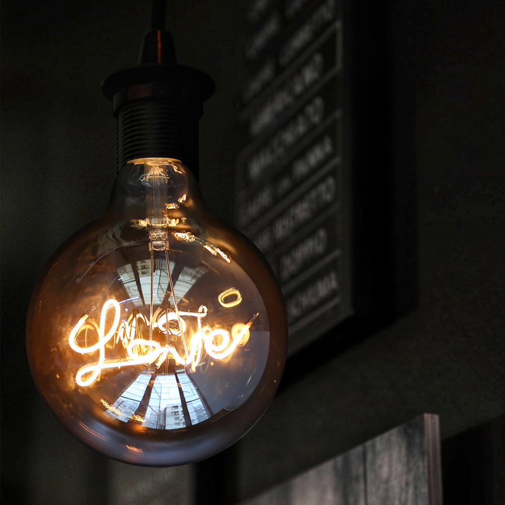 ampoule LED love E27